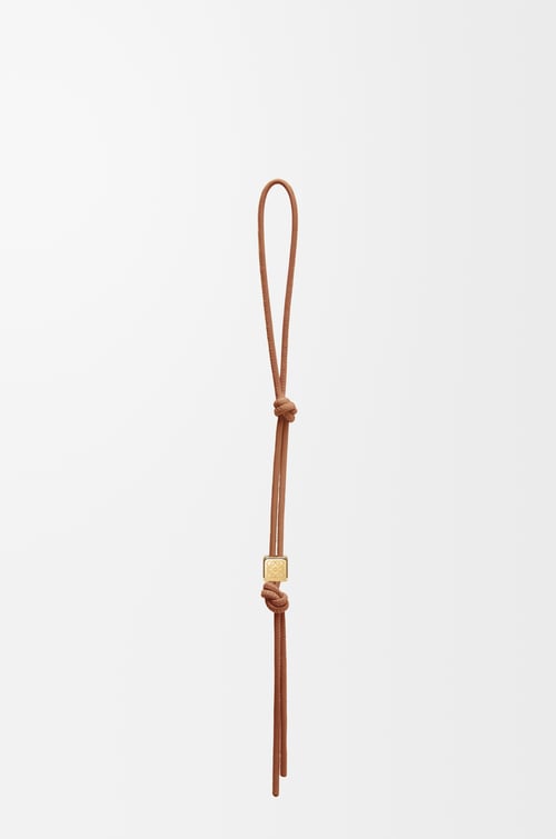 LOEWE パーソナライゼーション ストラップ（クラシックカーフ） タン/ゴールド