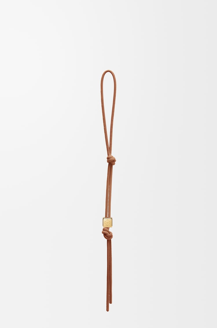 LOEWE パーソナライゼーション ストラップ（クラシックカーフ） タン/ゴールド