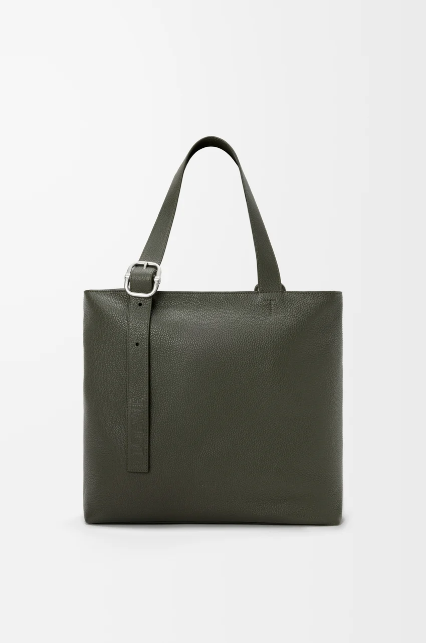Loop zipped tote in supple grained calfskin