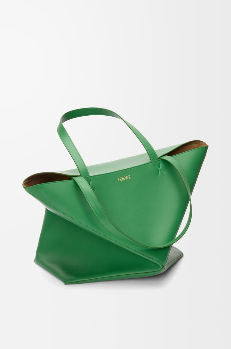 LOEWE パズルフォルド トート XL（シャイニーカーフ） トロピカルグリーン