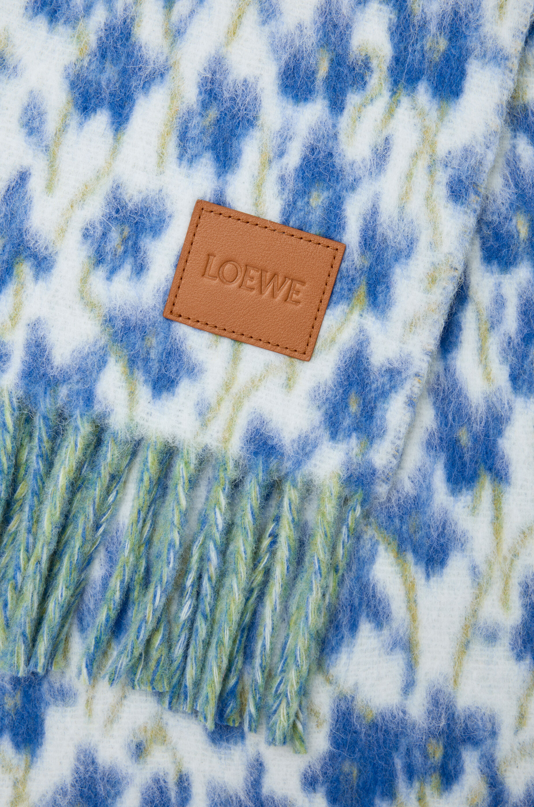 スカーフ（ウール&アルパカブレンド） ブルー - LOEWE