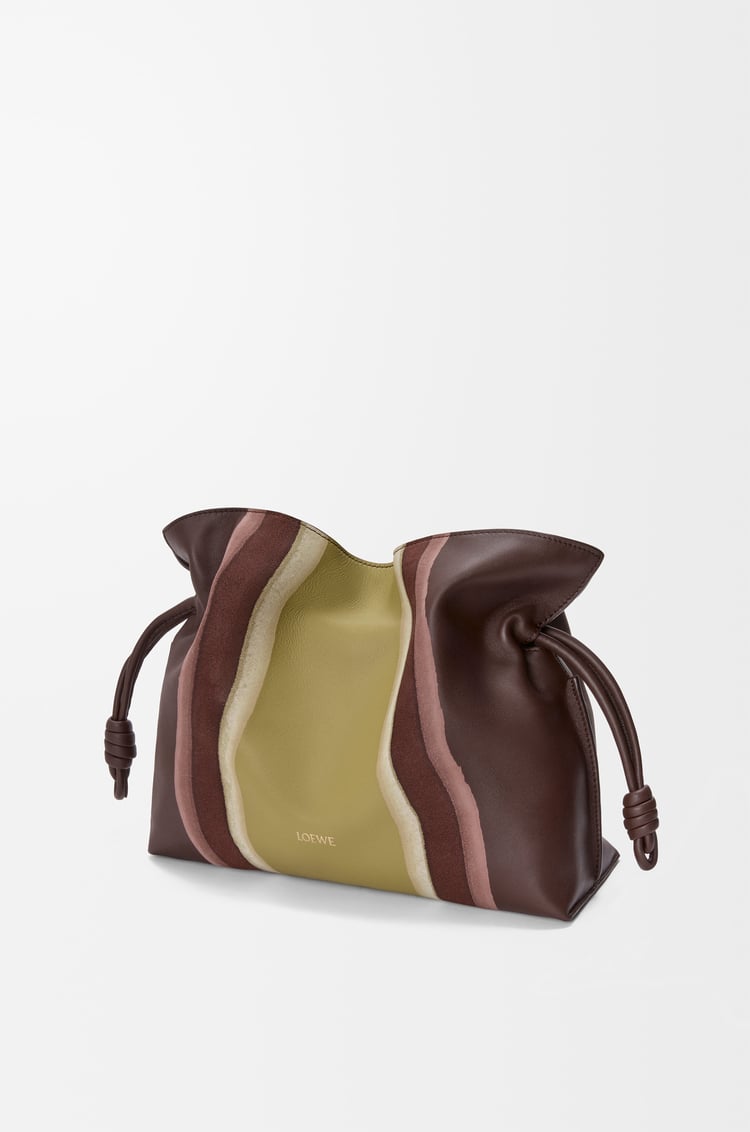 LOEWE フラメンコクラッチ（ナパカーフ） チョコレート/ライトモス
