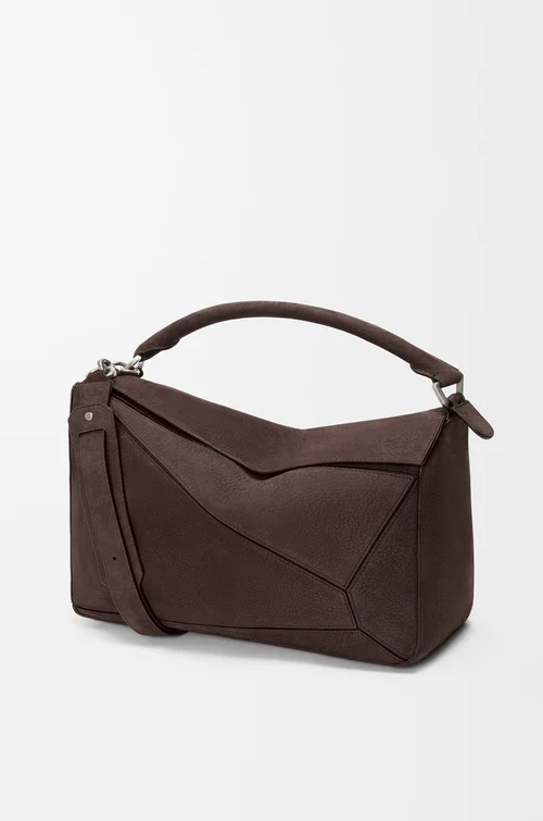LOEWE Große Puzzle Tasche aus genarbtem Nubukleder Dunkler Brownie