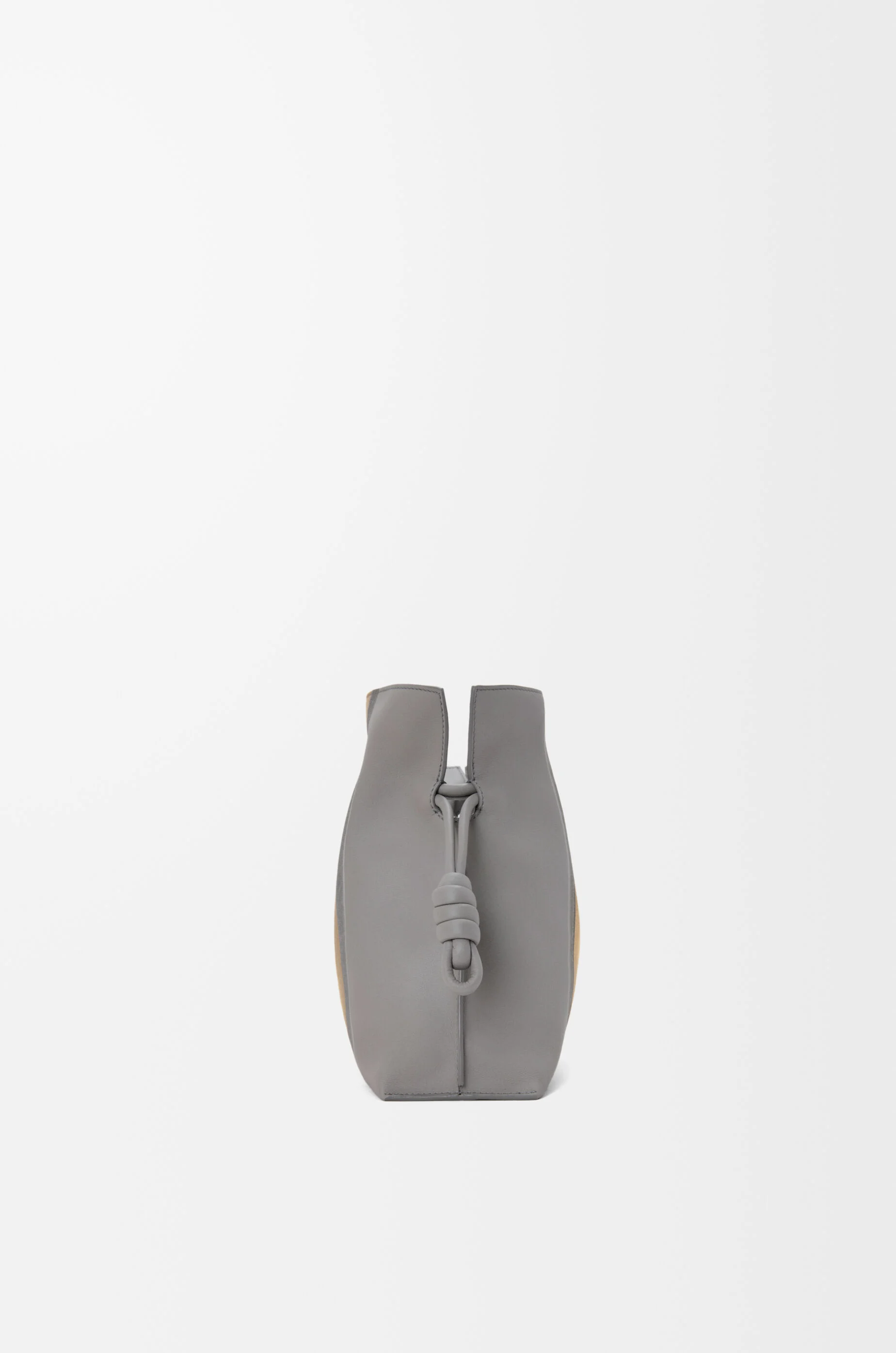 LOEWE☆フラメンコクラッチ（ナパカーフ）グレーxバター フラメンコクラッチ ミディアム（ナパカーフ） ベージュ - LOEWE