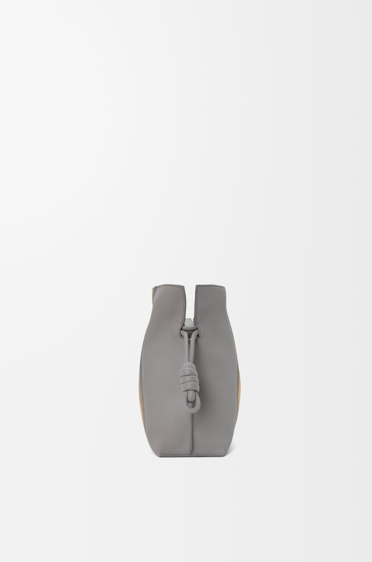 LOEWE フラメンコクラッチ（ナパカーフ） スパークリンググレー/バター