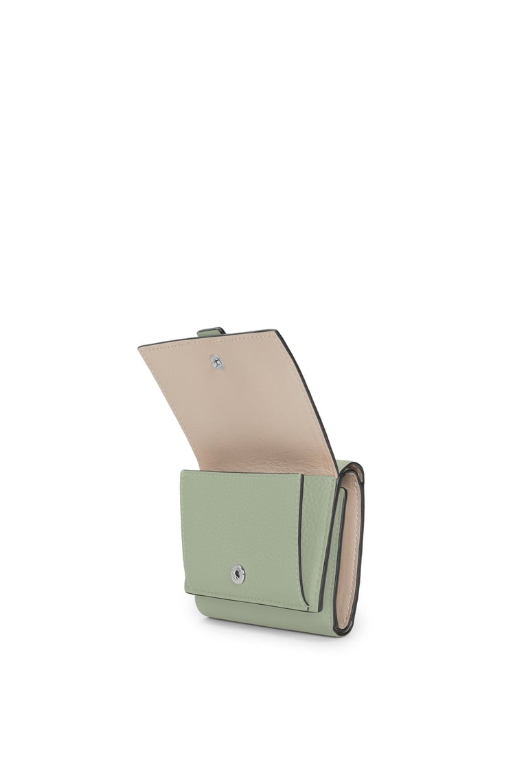 LOEWE Trifold wallet in soft grained calfskin Rosemary/Tan