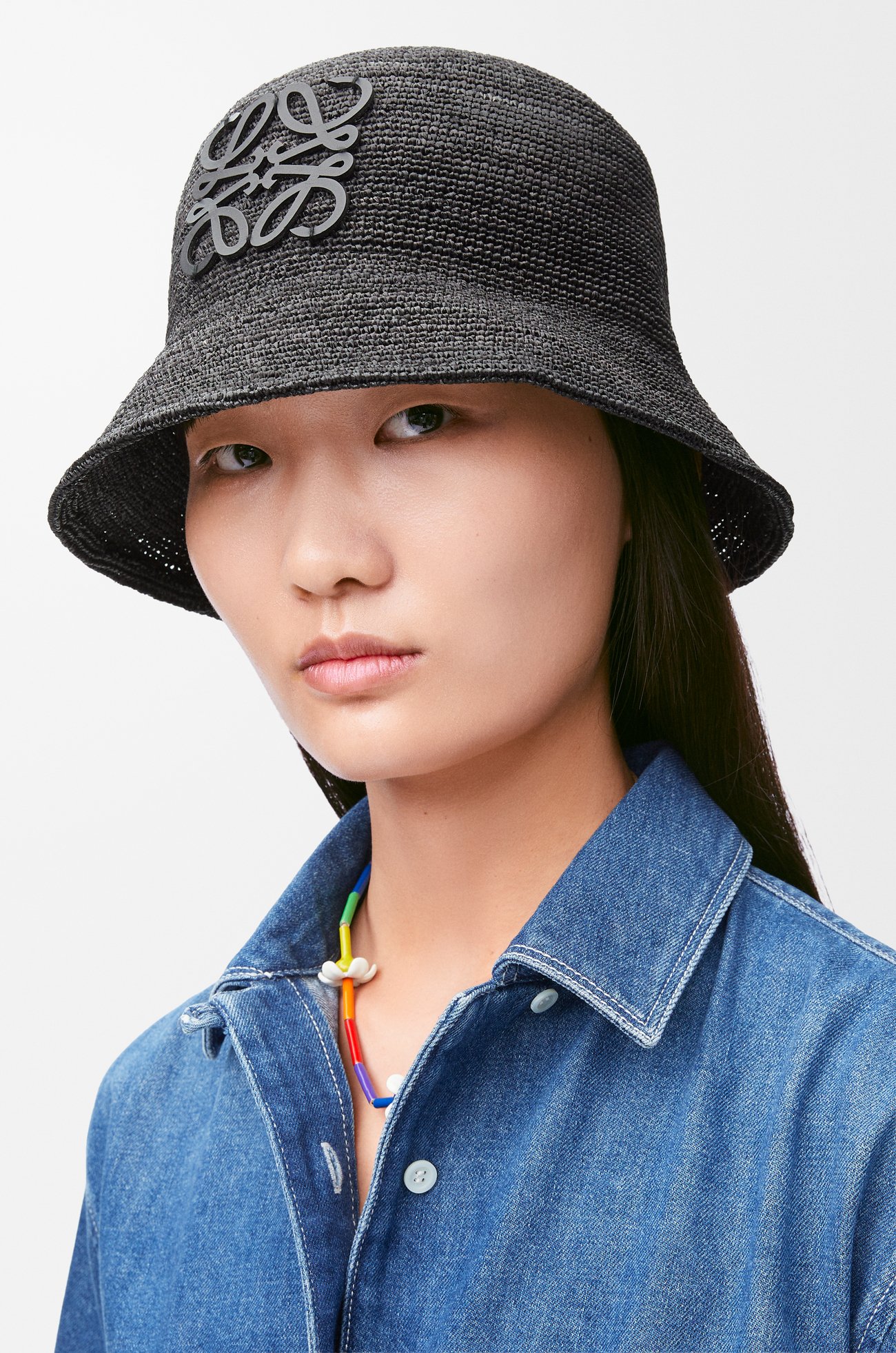 LOEWE 酒椰纖維拼小牛皮漁夫帽 黑色