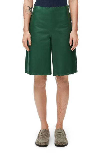 LOEWE Shorts in nappa 森林綠 plp_rd