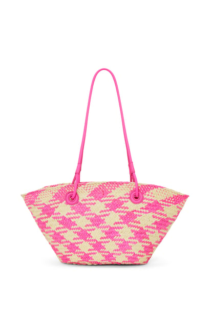 LOEWE Small Anagram Basket bag in iraca palm and calfskin Natural/Fuchsia plp_rd