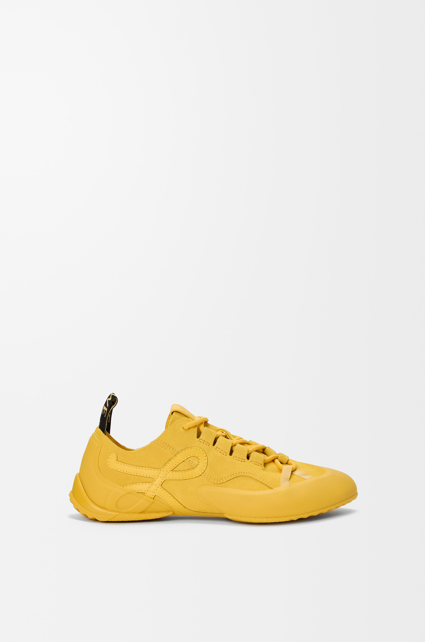 Grip sneaker