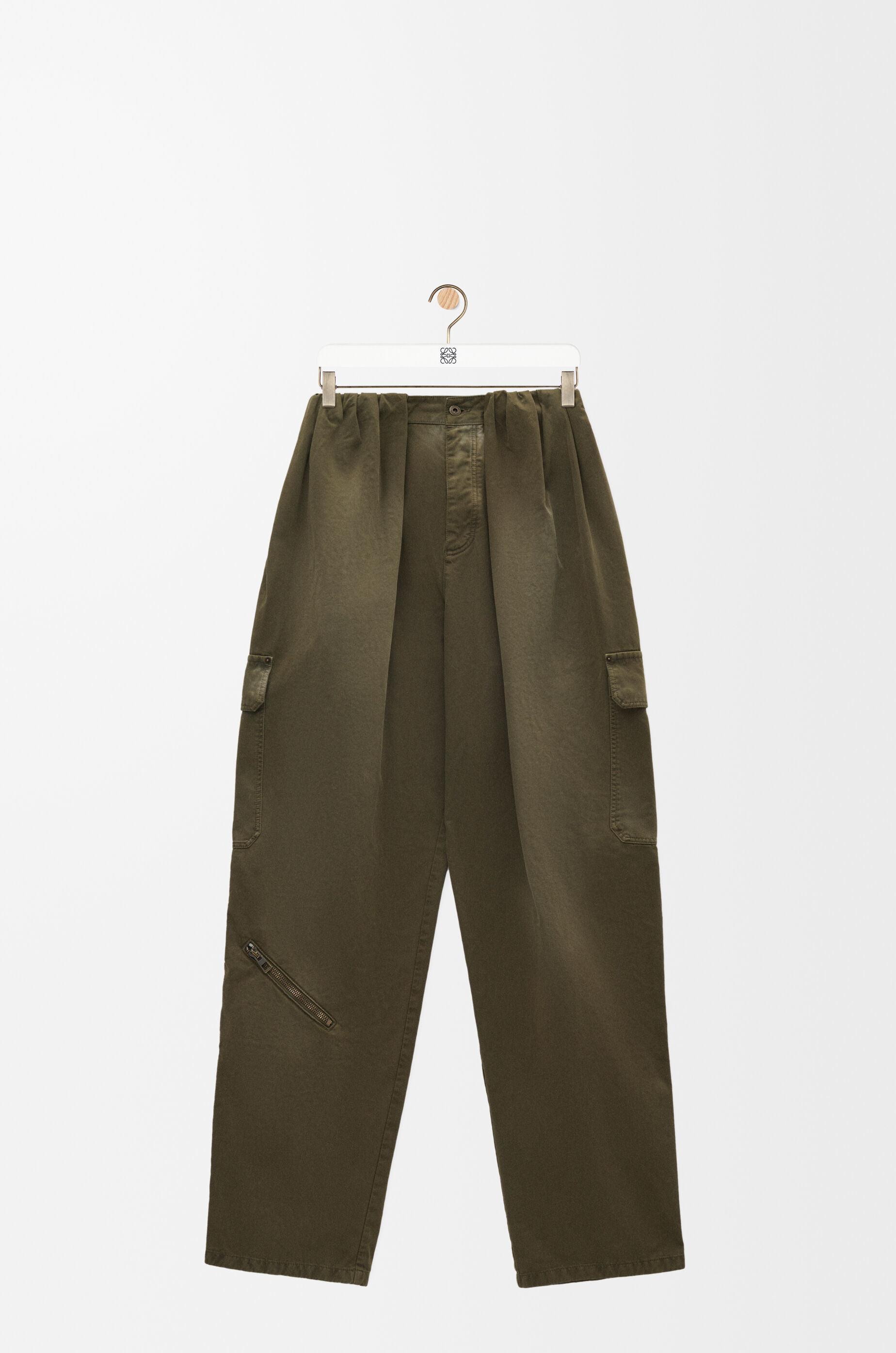 バルーン カーゴ トラウザーズ（コットン） カーキグリーン - LOEWE