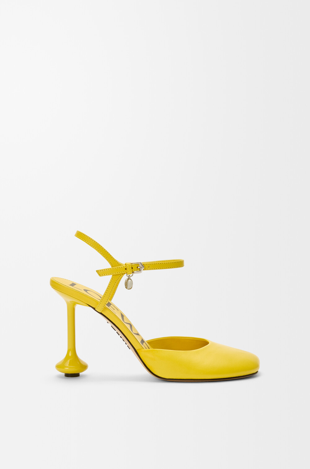 Toy ankle strap pump in lambskin