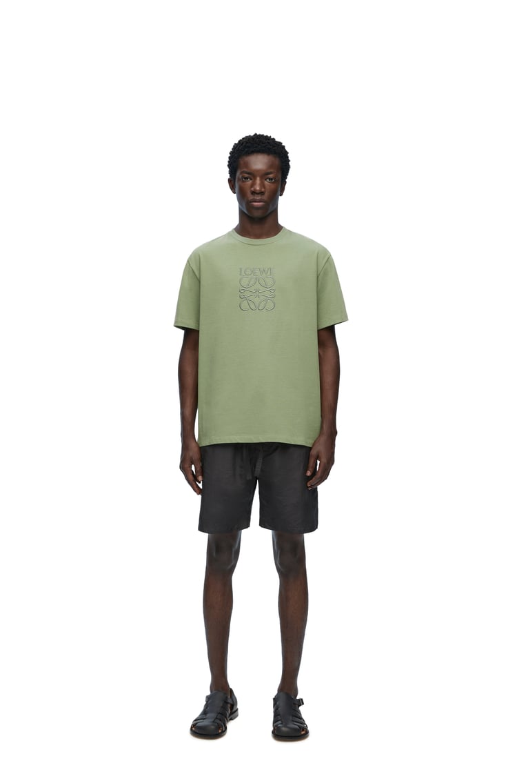 LOEWE Camiseta de corte regular en algodón Verde Caqui Sólido