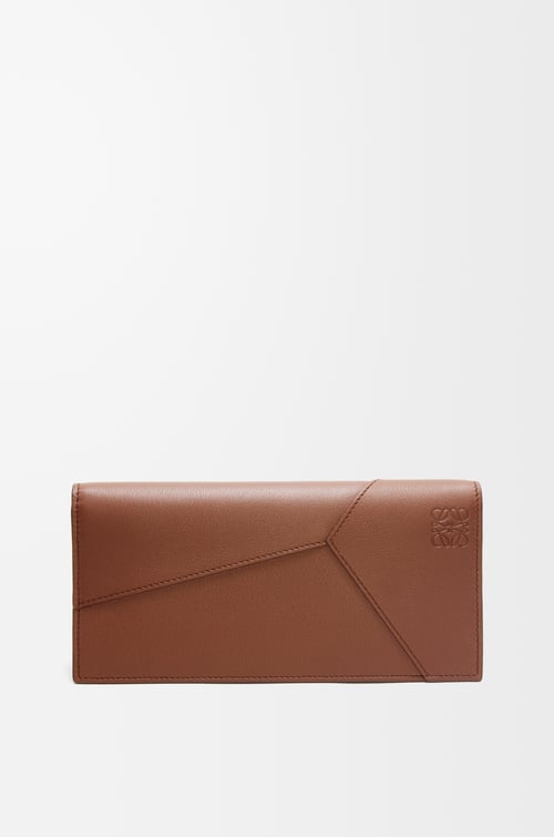 LOEWE Cartera horizontal larga Puzzle en piel de ternera Brownie plp_rd