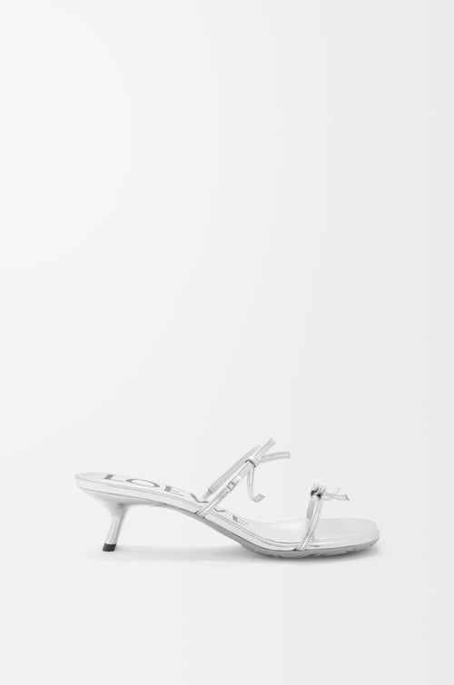 LOEWE Petal sandal in metallic calfskin Silver plp_rd