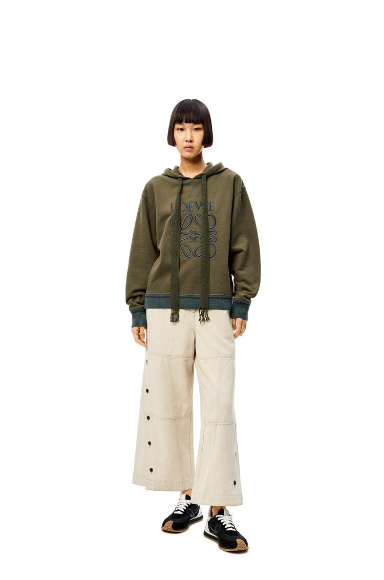 LOEWE Sudadera con capucha en algodón con Anagrama Verde Loden pdp_rd