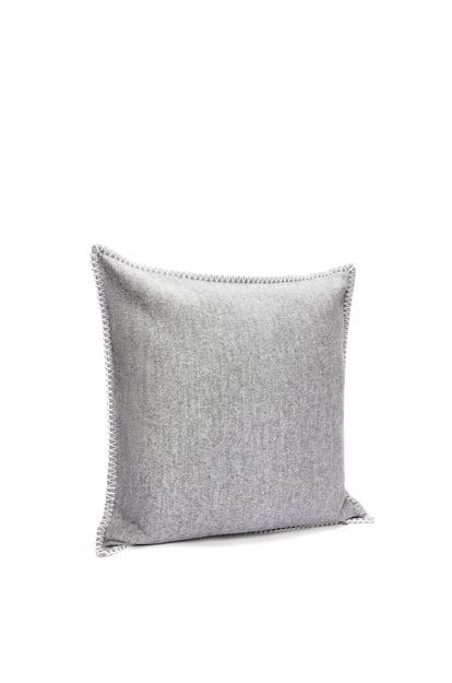 LOEWE Anagram cushion in wool 灰色/白色 plp_rd