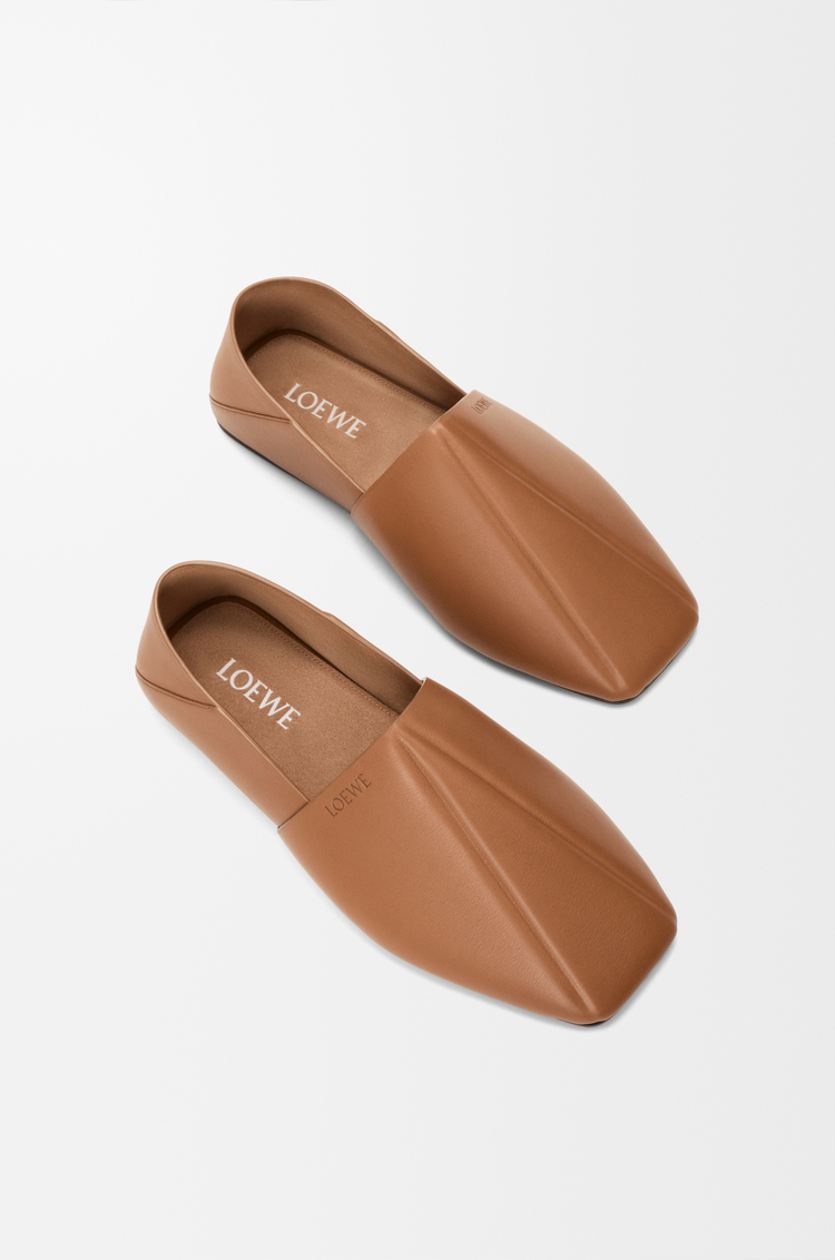 LOEWE オリガミ スライド（ソフトカーフ） モカ