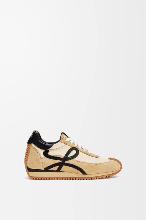 LOEWE Zapatilla Flow Runner en nailon y ante Dorado/Negro