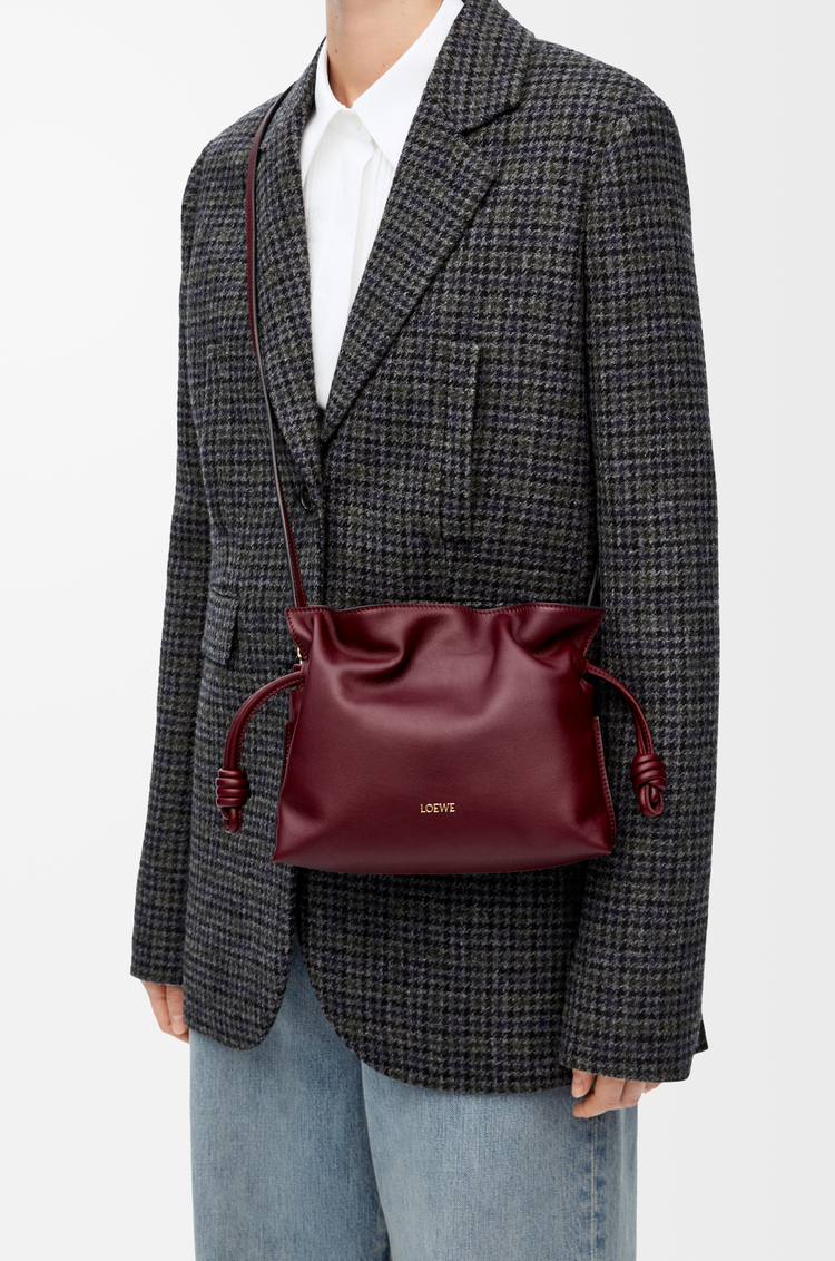 LOEWE Bolso Flamenco clutch mini en piel napa de ternera Burdeos Oscuro