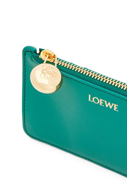 LOEWE Pebble Kartenetui mit Münzfach aus glänzendem Nappa-Kalbsleder Smaragdgrün plp_rd