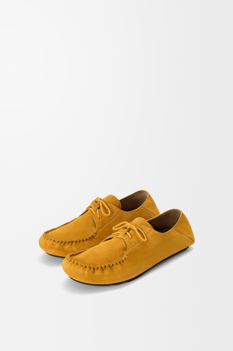 LOEWE Rambla Bootsschuhe aus Kalbswildleder Ocker