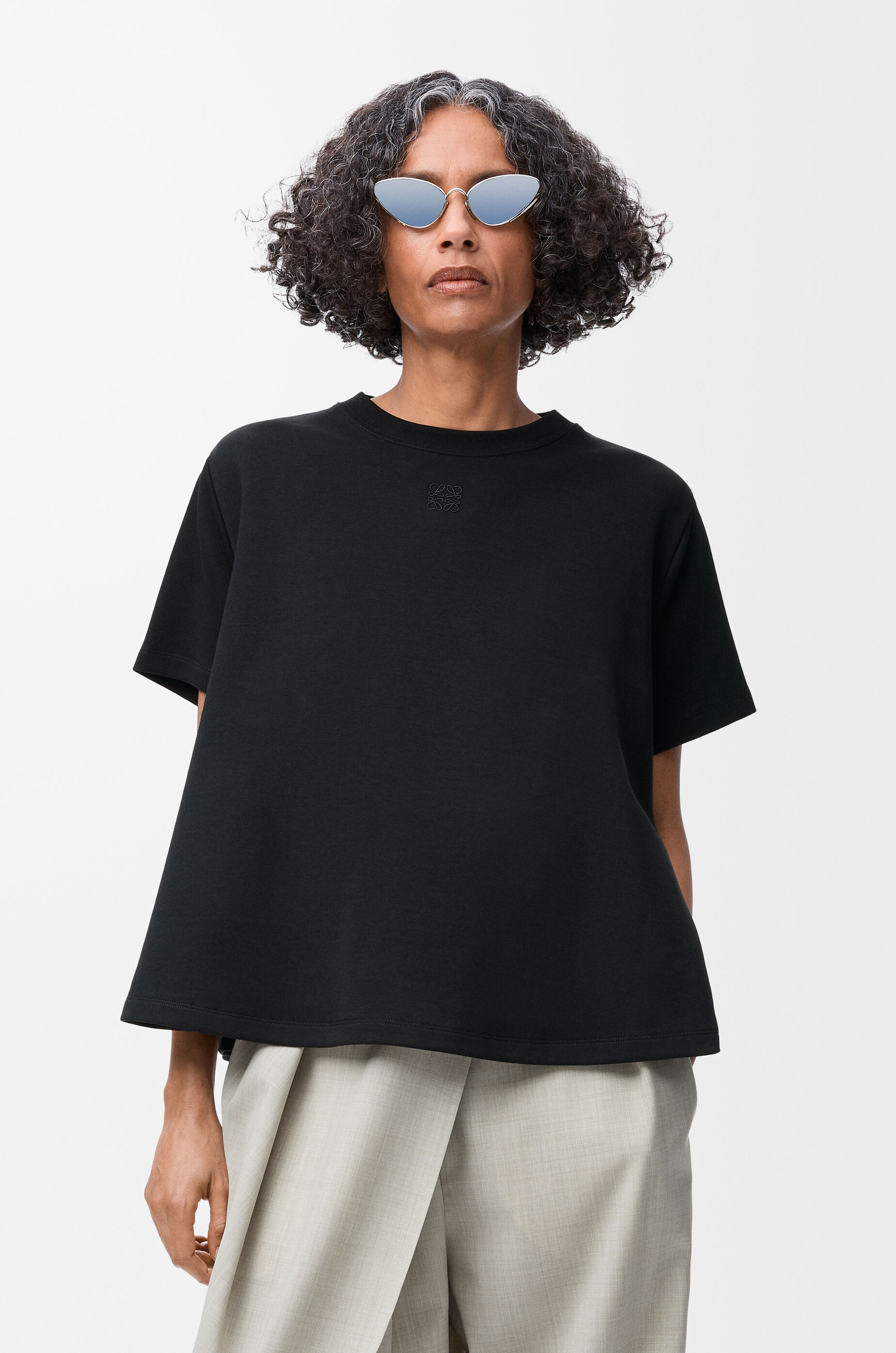 よく見る「芸能人が愛用 トラペーズ トップス（コットンブレンド） LOEWE - ブラック トップス