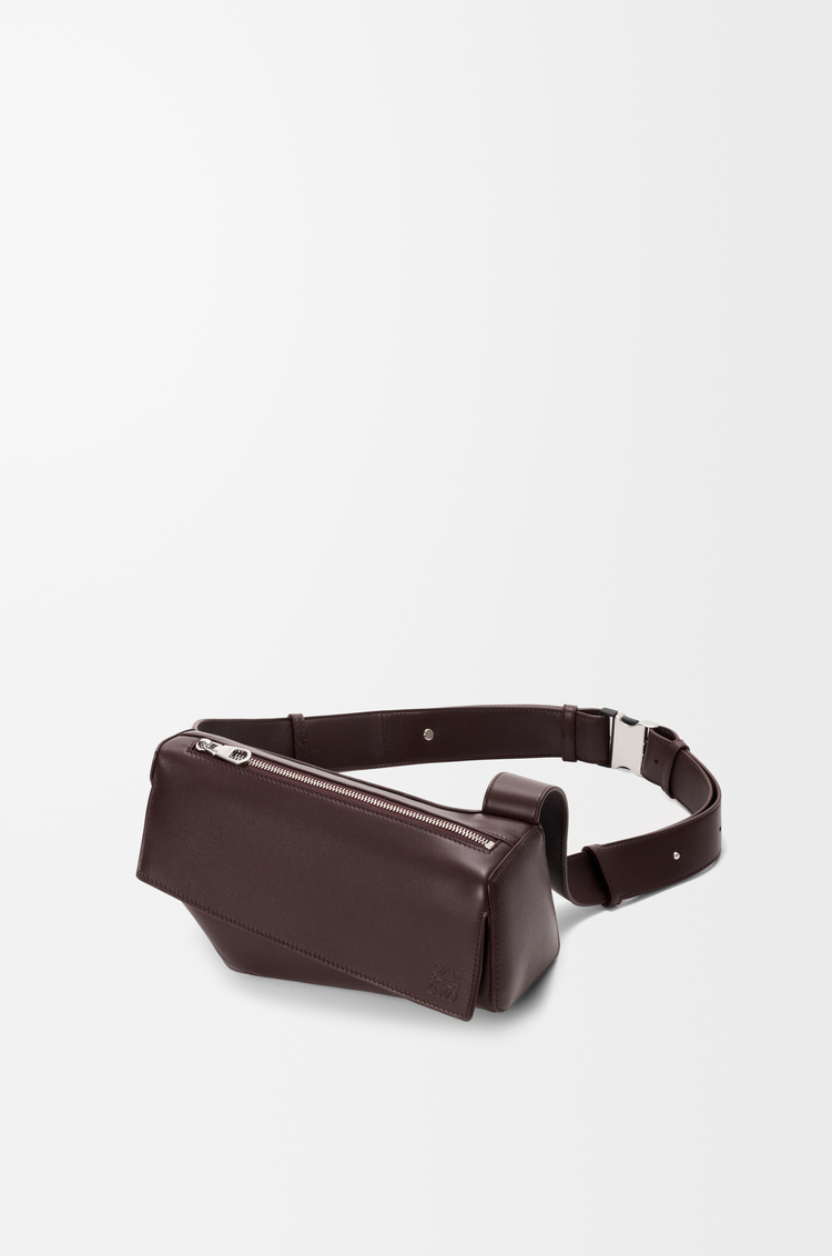LOEWE Puzzle Featherlight Sling bag in nappa lambskin Dark Chestnut