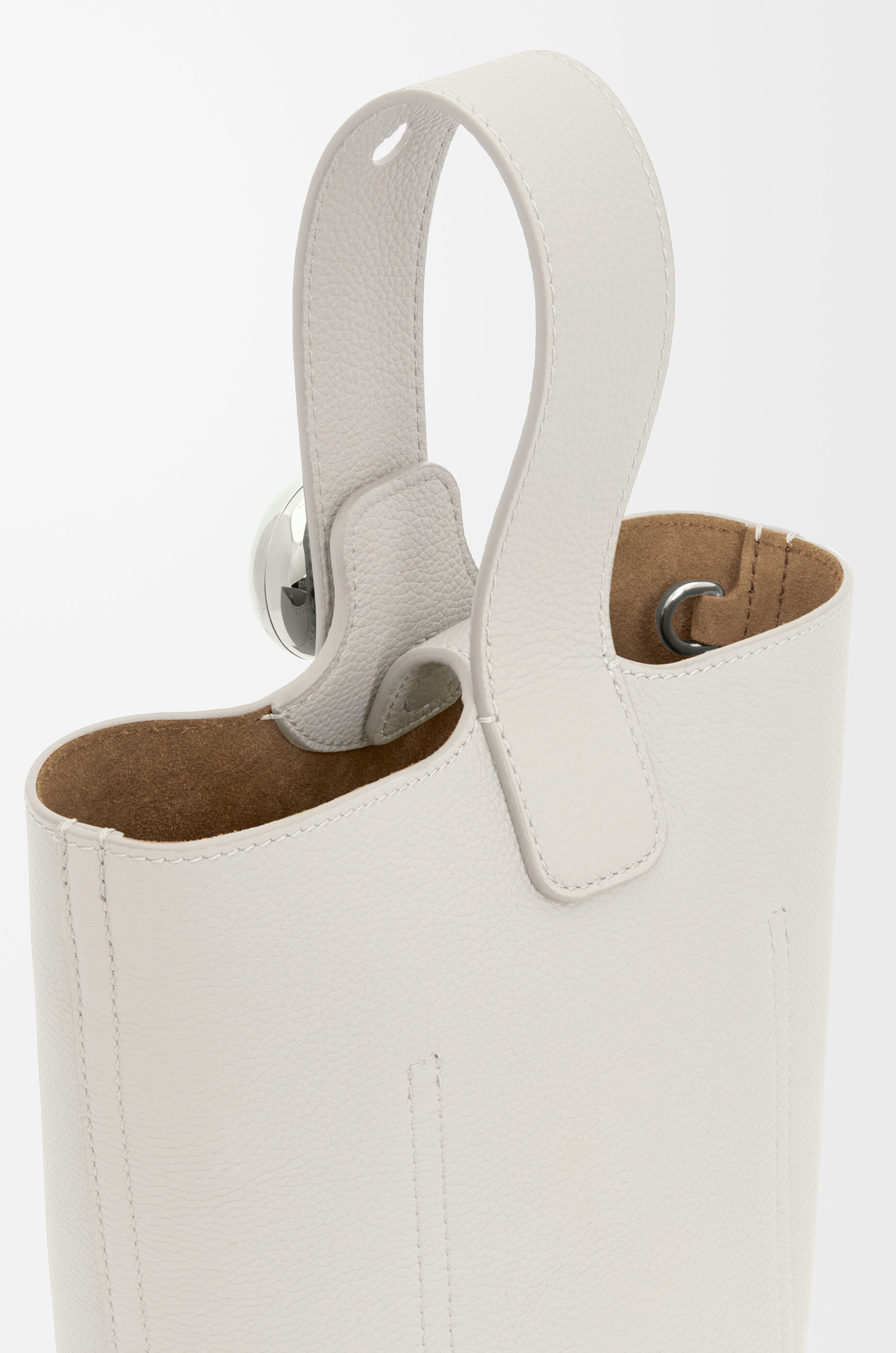 ぺブル バケットバッグ ミニ（ソフトグレインカーフ） ホワイト - LOEWE