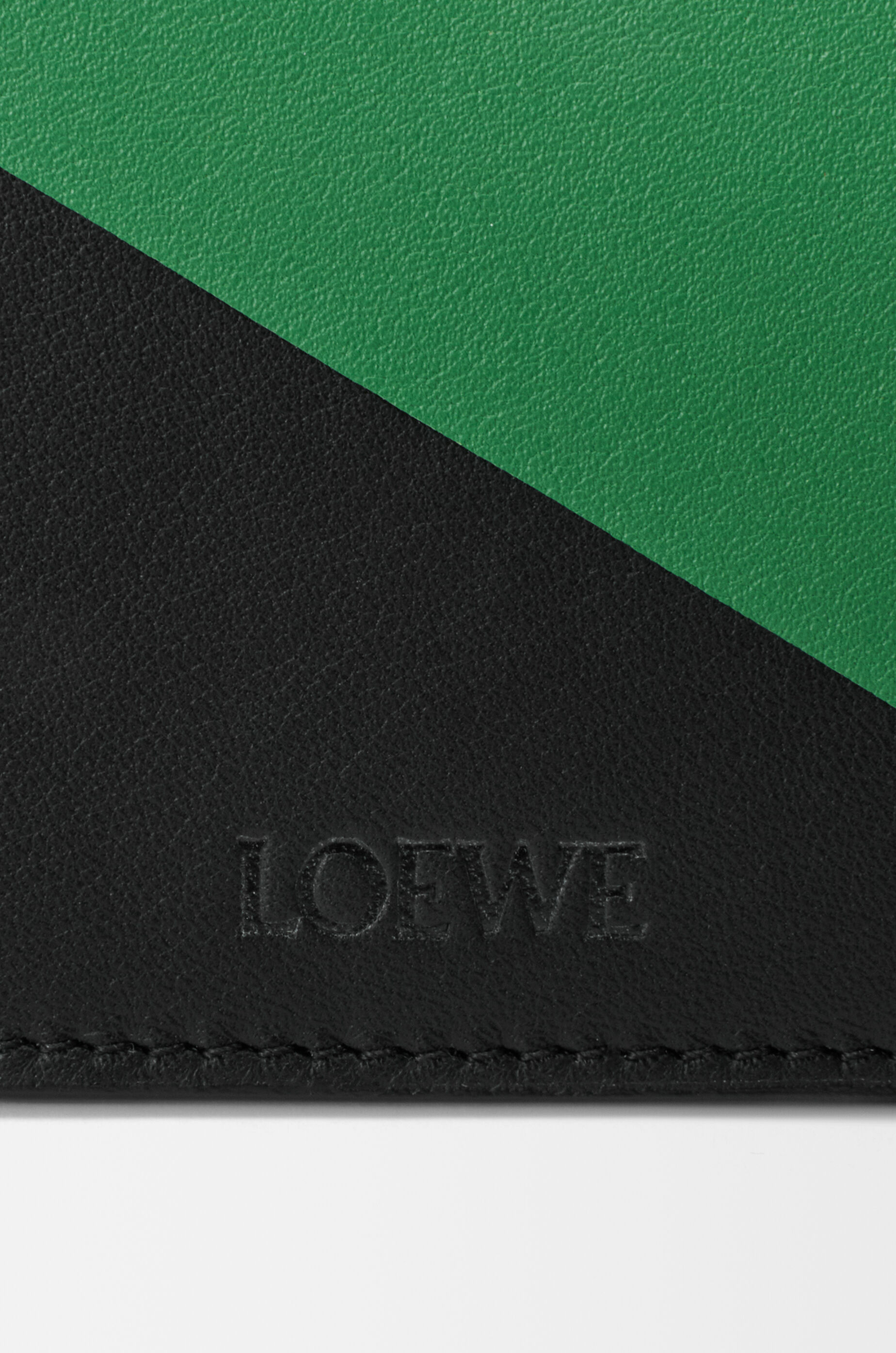 Flag coin cardholder in classic calfskin Black - LOEWE APAC