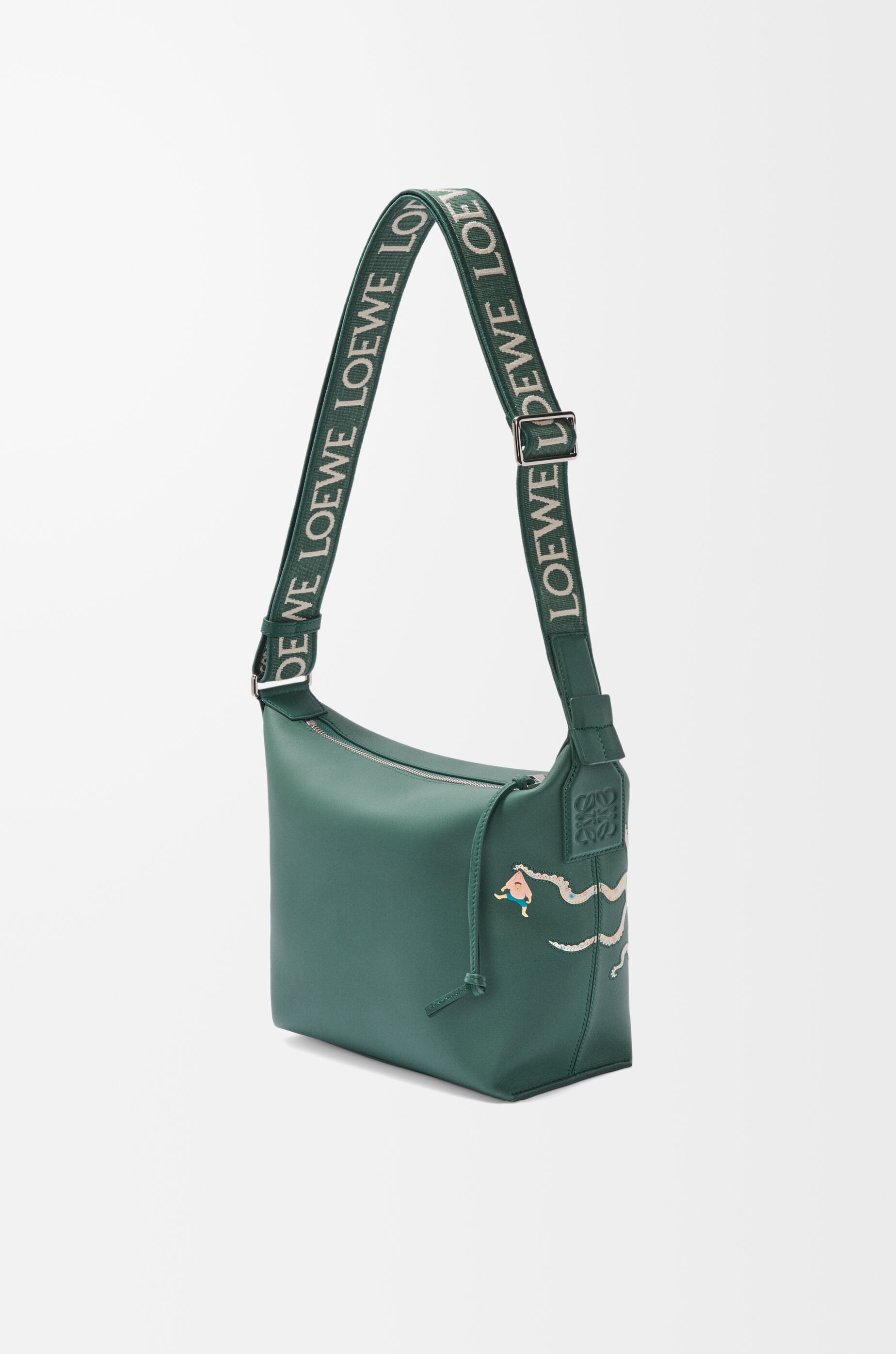 おトク情報がいっぱい！ スモール（クラシックカーフ） クロスボディバッグ キュービィ タコ ベチバー LOEWE - バッグ