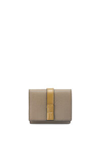 LOEWE Trifold wallet in soft grained calfskin Laurel Green/Ochre