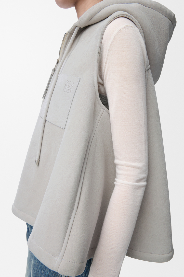 LOEWE Hooded vest in shearling 라이트 그레이 멜란지