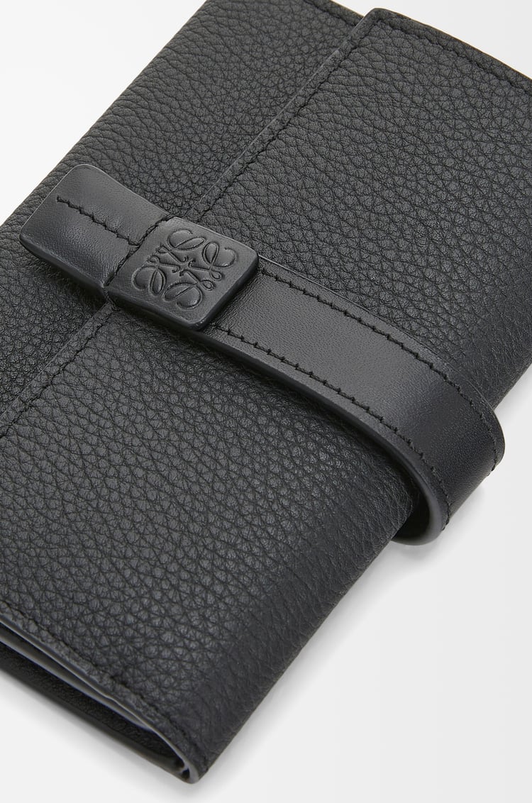 LOEWE 柔軟粒面小牛皮小型直式錢包 黑色