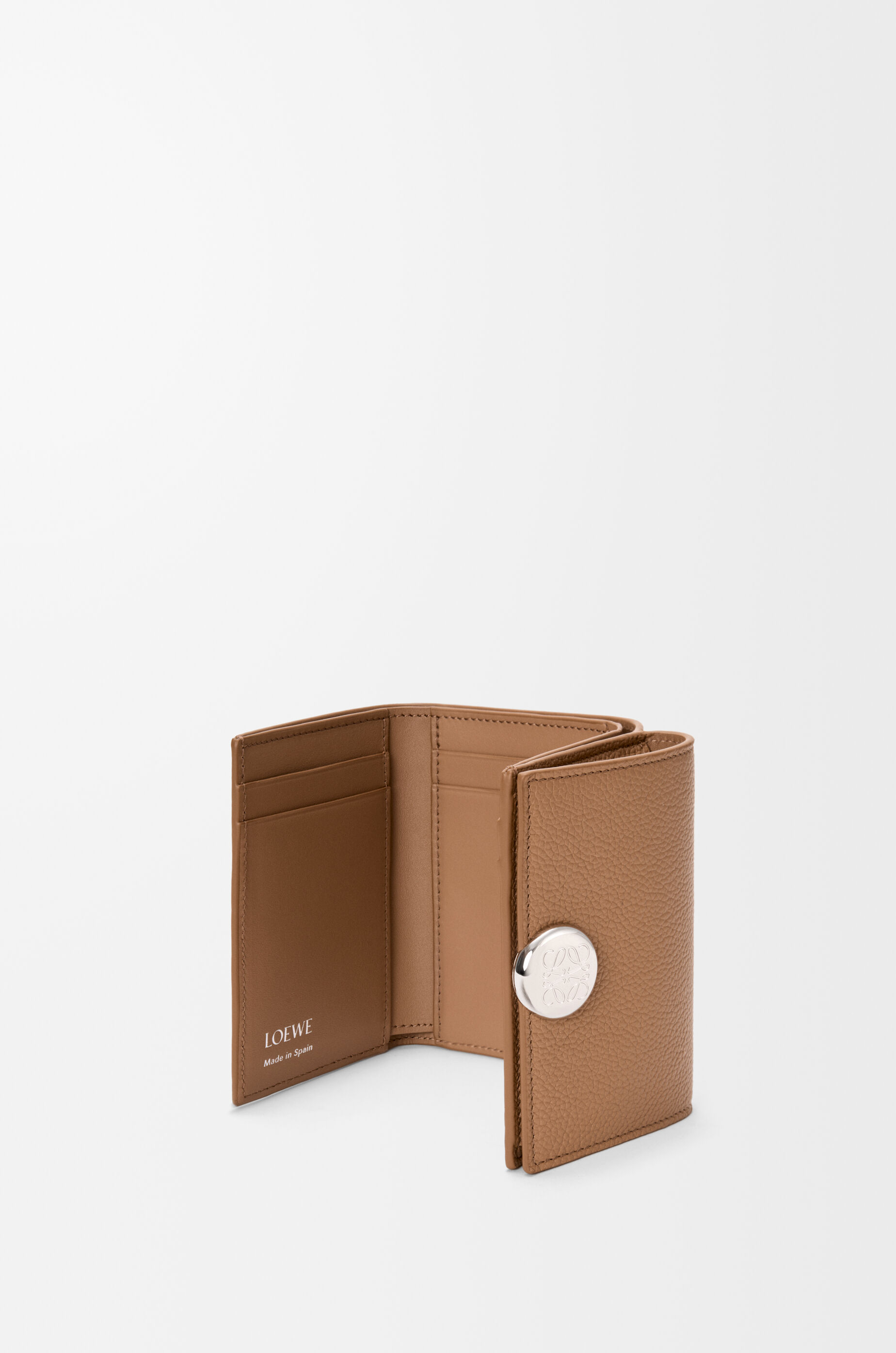 Pebble trifold wallet in pebble grained calfskin Brown - LOEWE USA