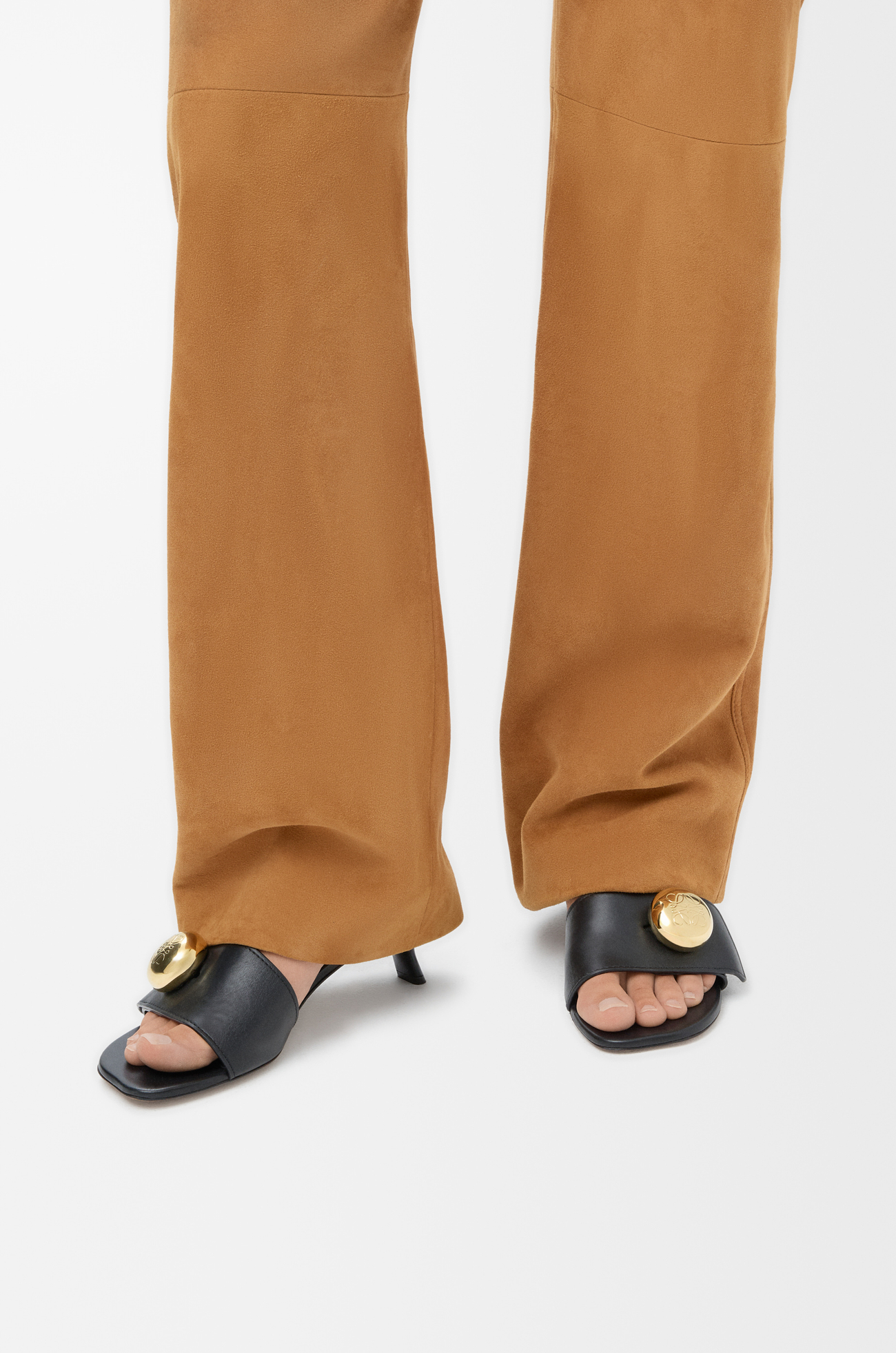 LOEWE Sandalia Pebble en piel de ternera Negro