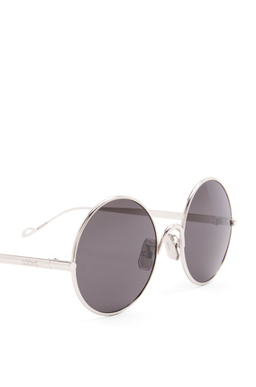 LOEWE Round sunglasses in metal Shiny Palladium/Smoke plp_rd