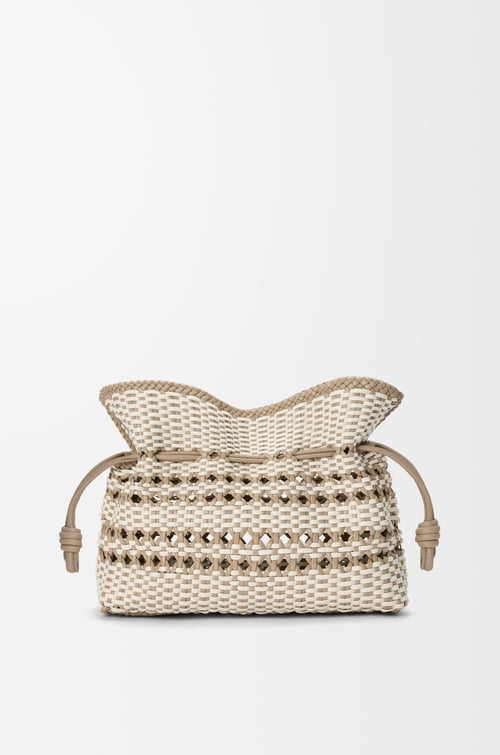 LOEWE Borsa clutch Flamenco media in nappa di vitello Bianco Tenue/Greige