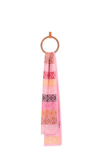 LOEWE Bufanda en lana y cashmere con estampado de anagramas Rosa Tulipan/Multicolor pdp_rd