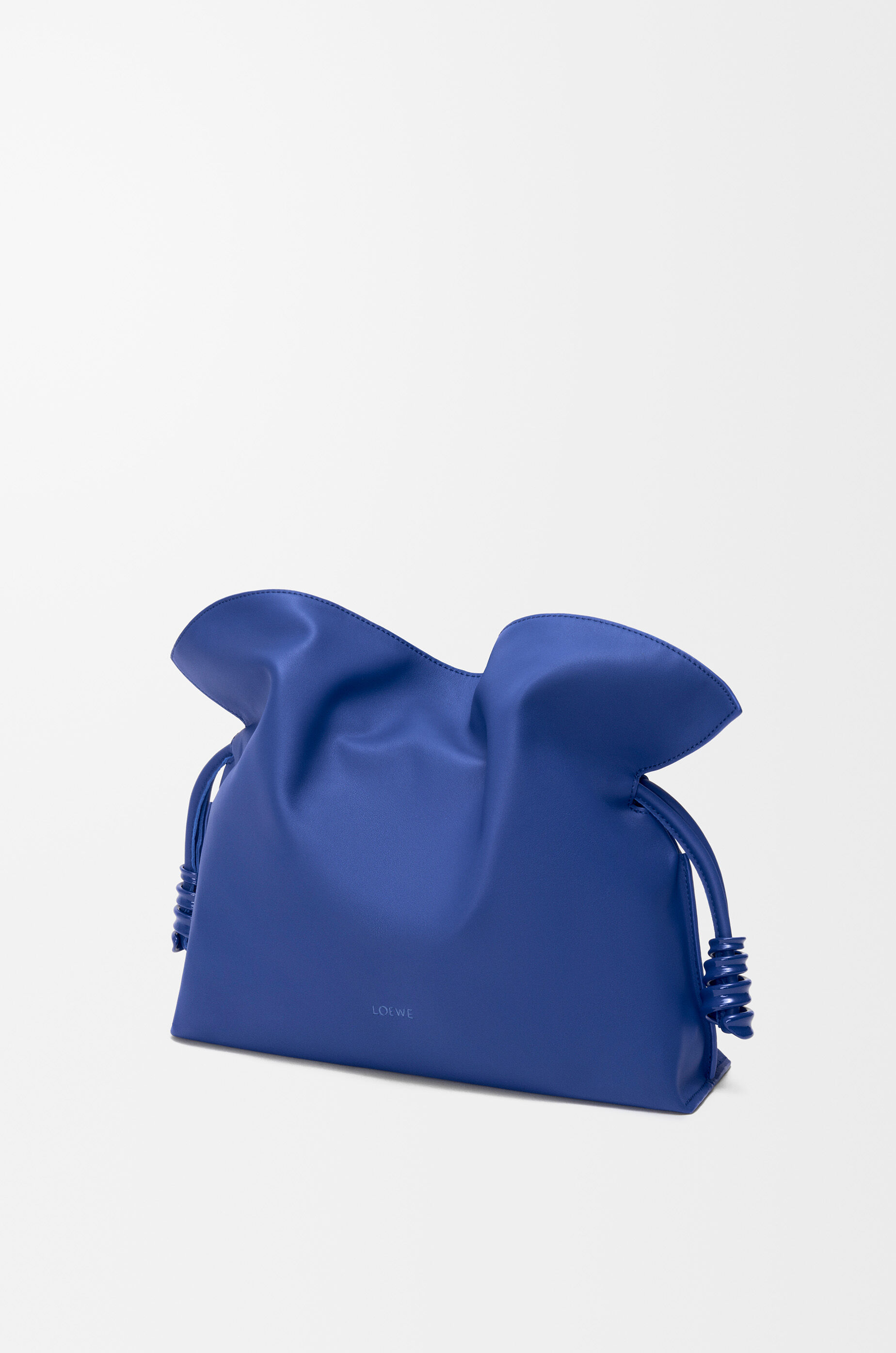 コイル フラメンコクラッチ ミディアム（ナパカーフ） ブルー - LOEWE