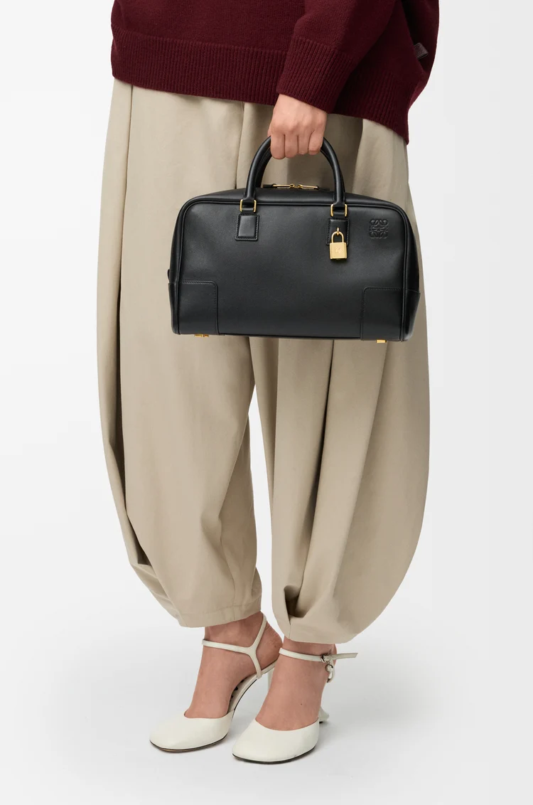 LOEWE Amazona 28 bag in nappa calfskin Black