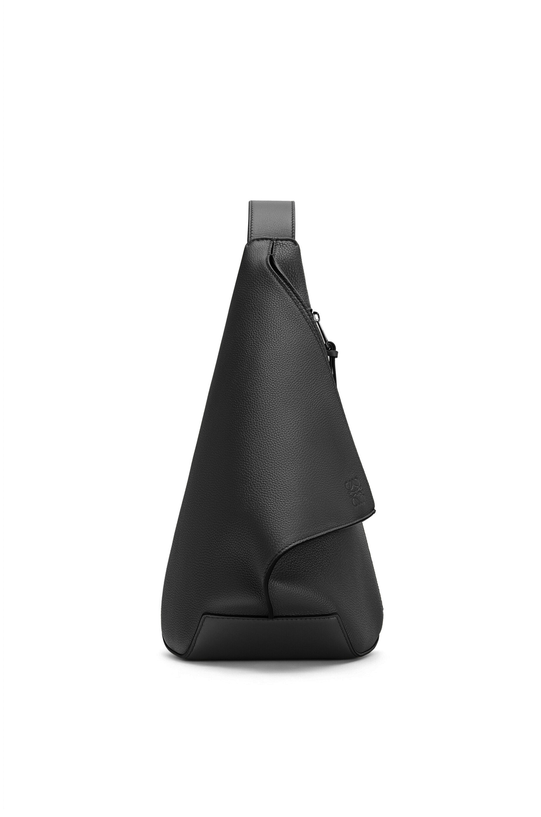 Anton sling in soft grained calfskin Anthracite LOEWE