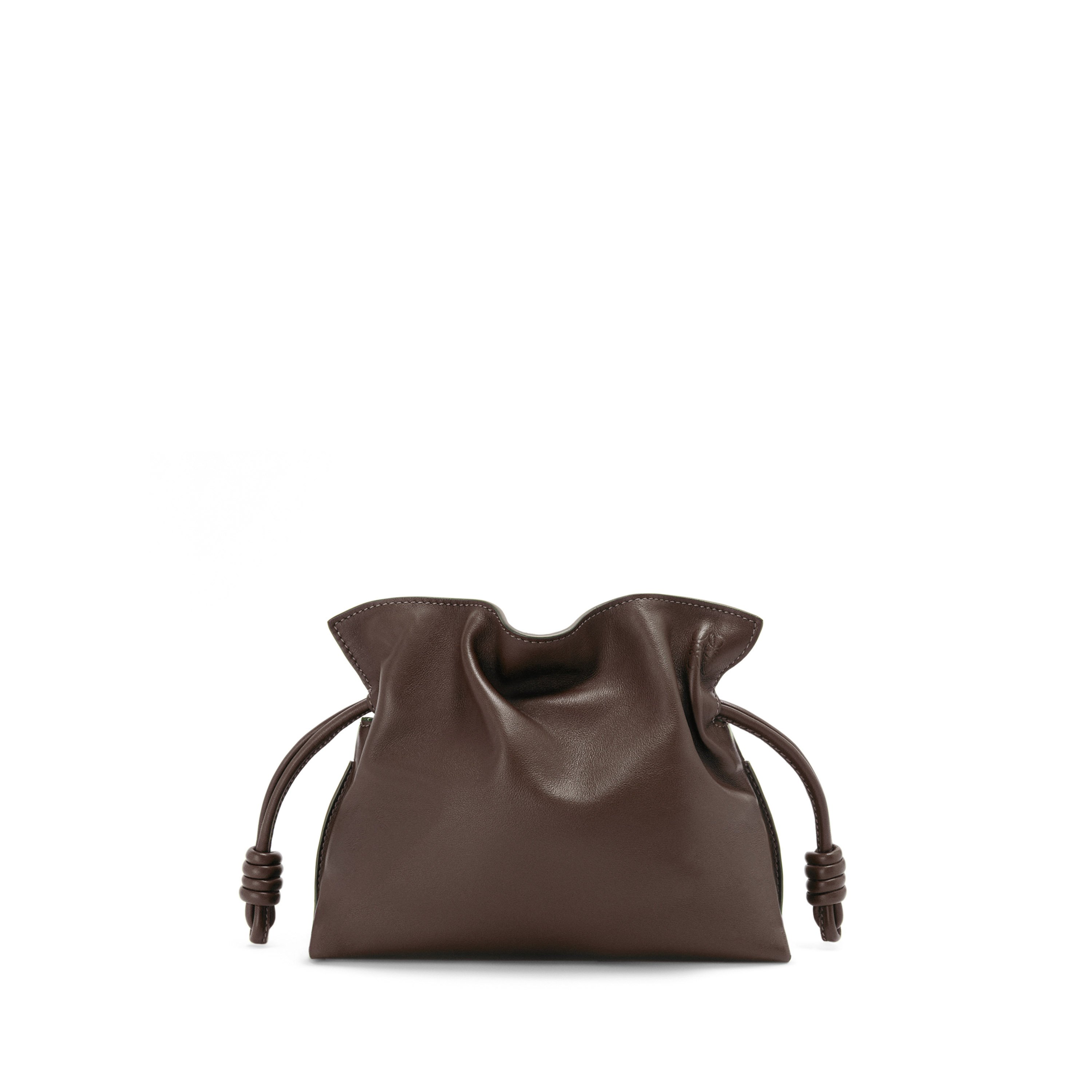 LOEWE | Reinventando la artesanía y la piel.