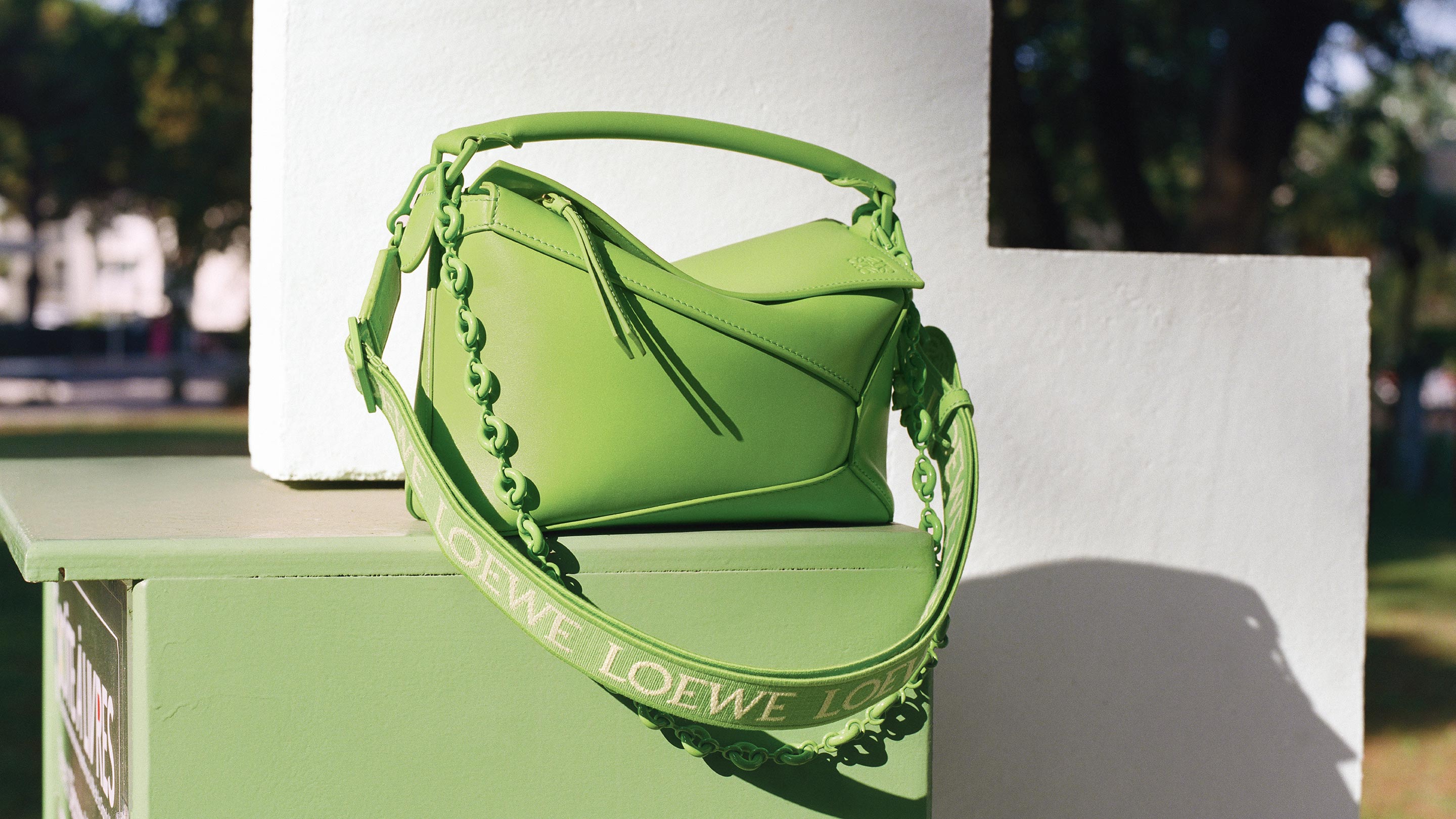 Conoce los modelos bolsos más icónicos de Loewe