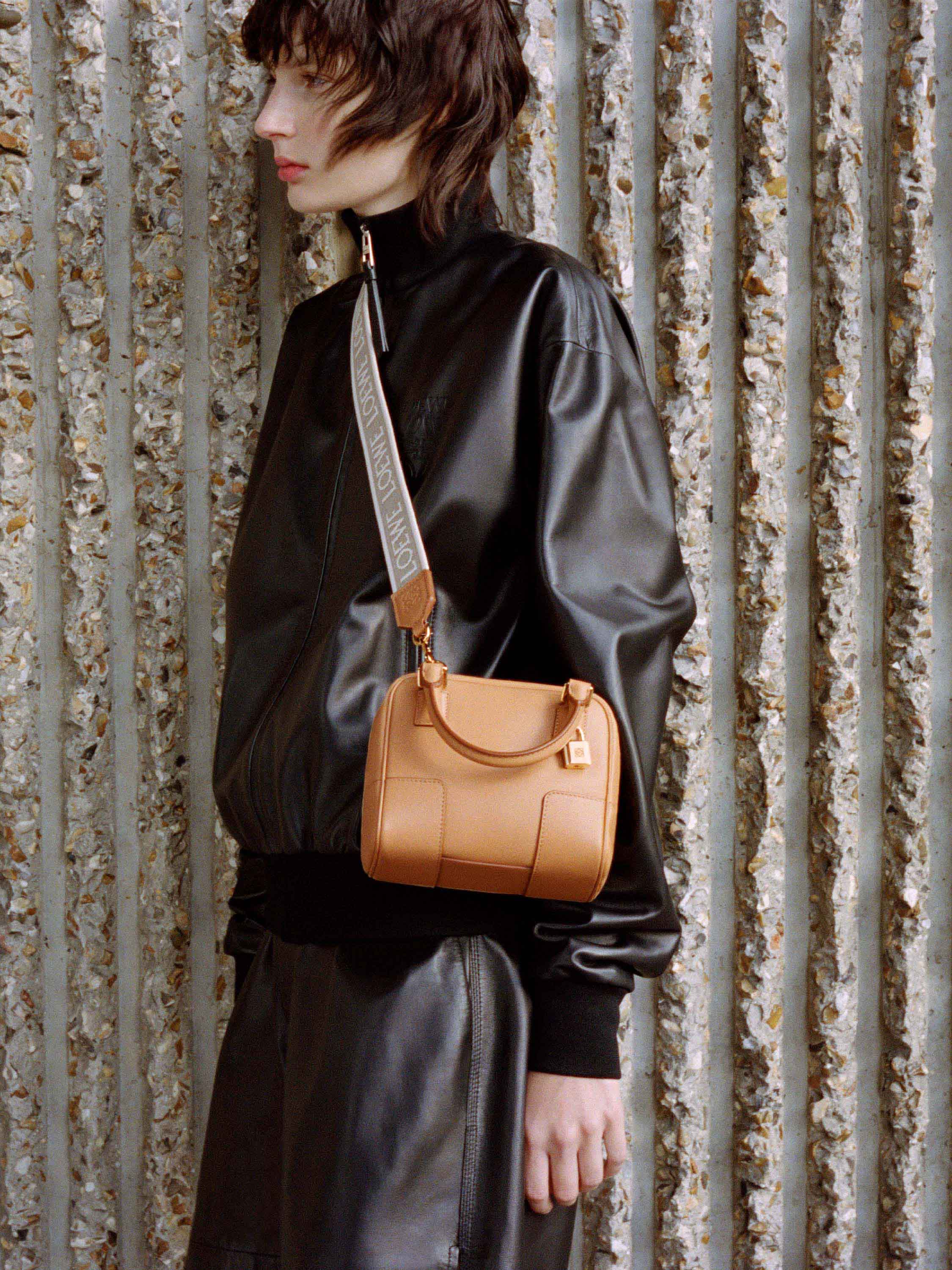 FW22 Amazona 16