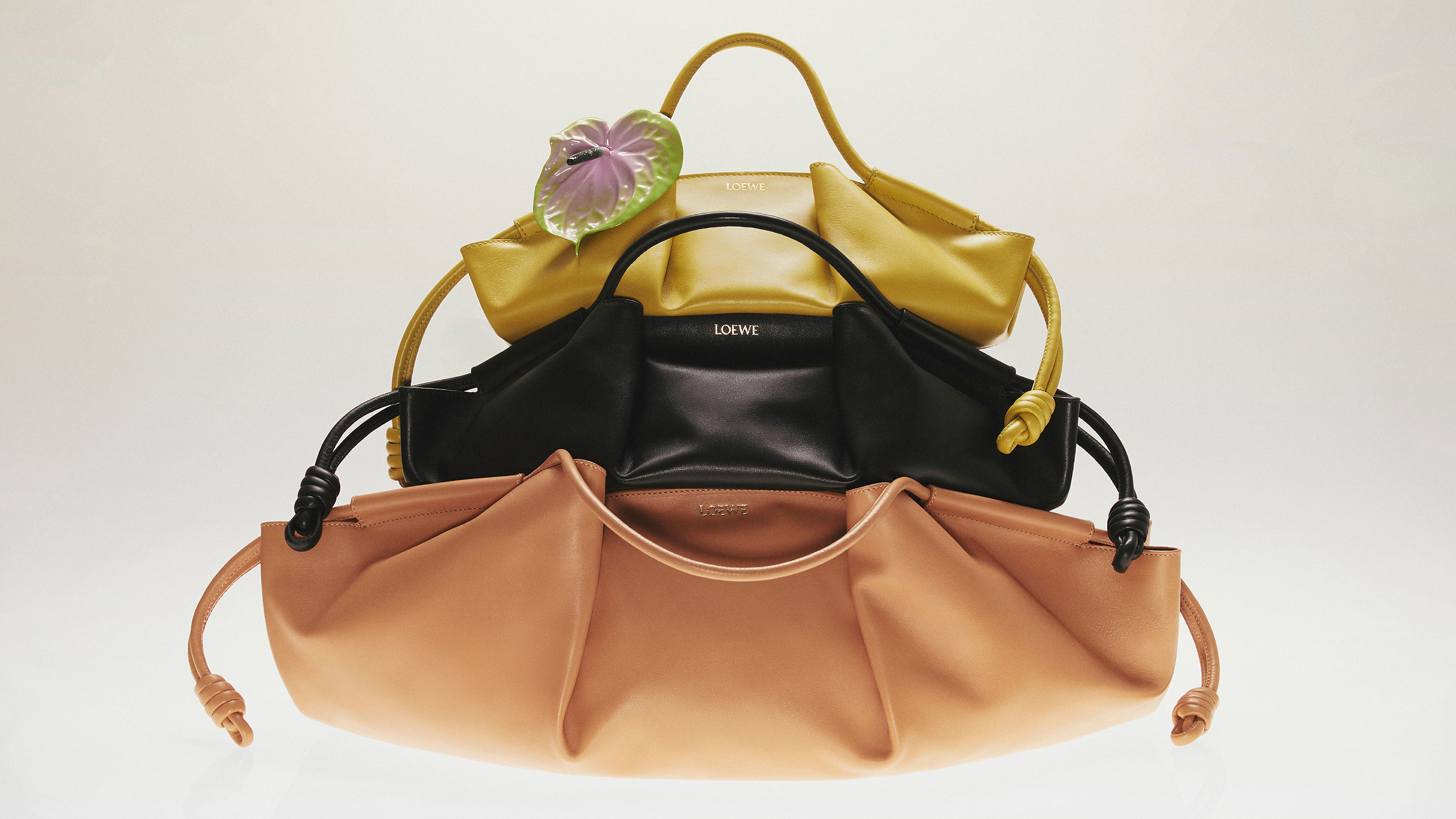 SS23 Women's show details