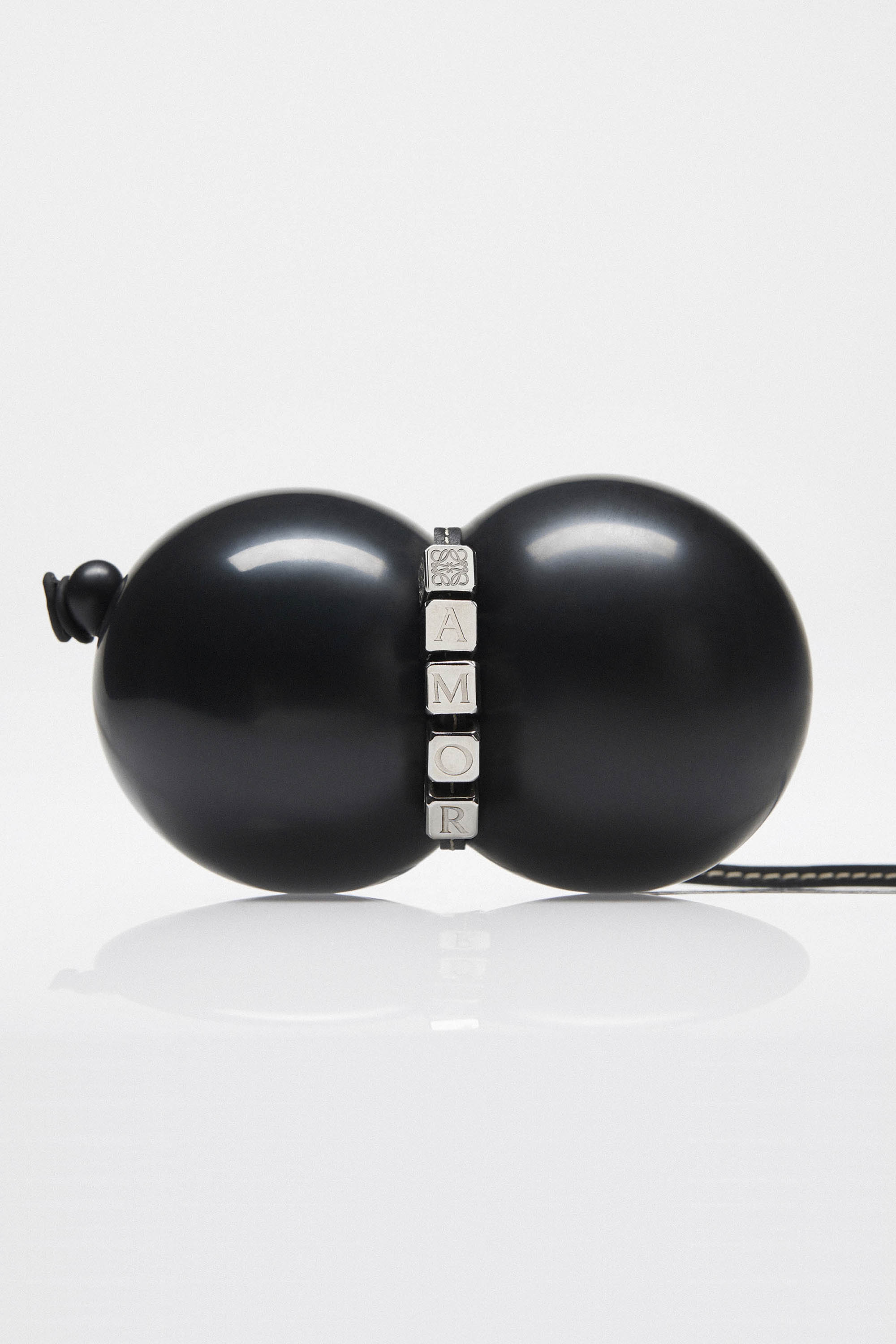 Loewe | Designer Bags, Clothing, Accessories for Women & Men