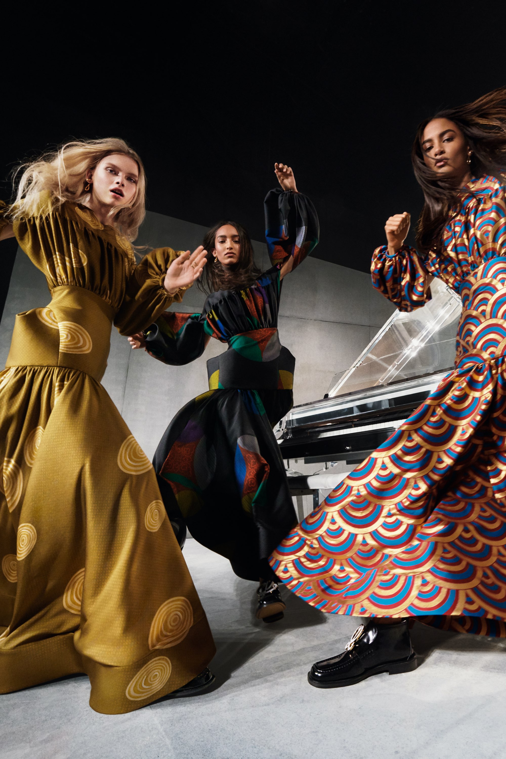 Luxury womenswear for women | LOEWE Official Site