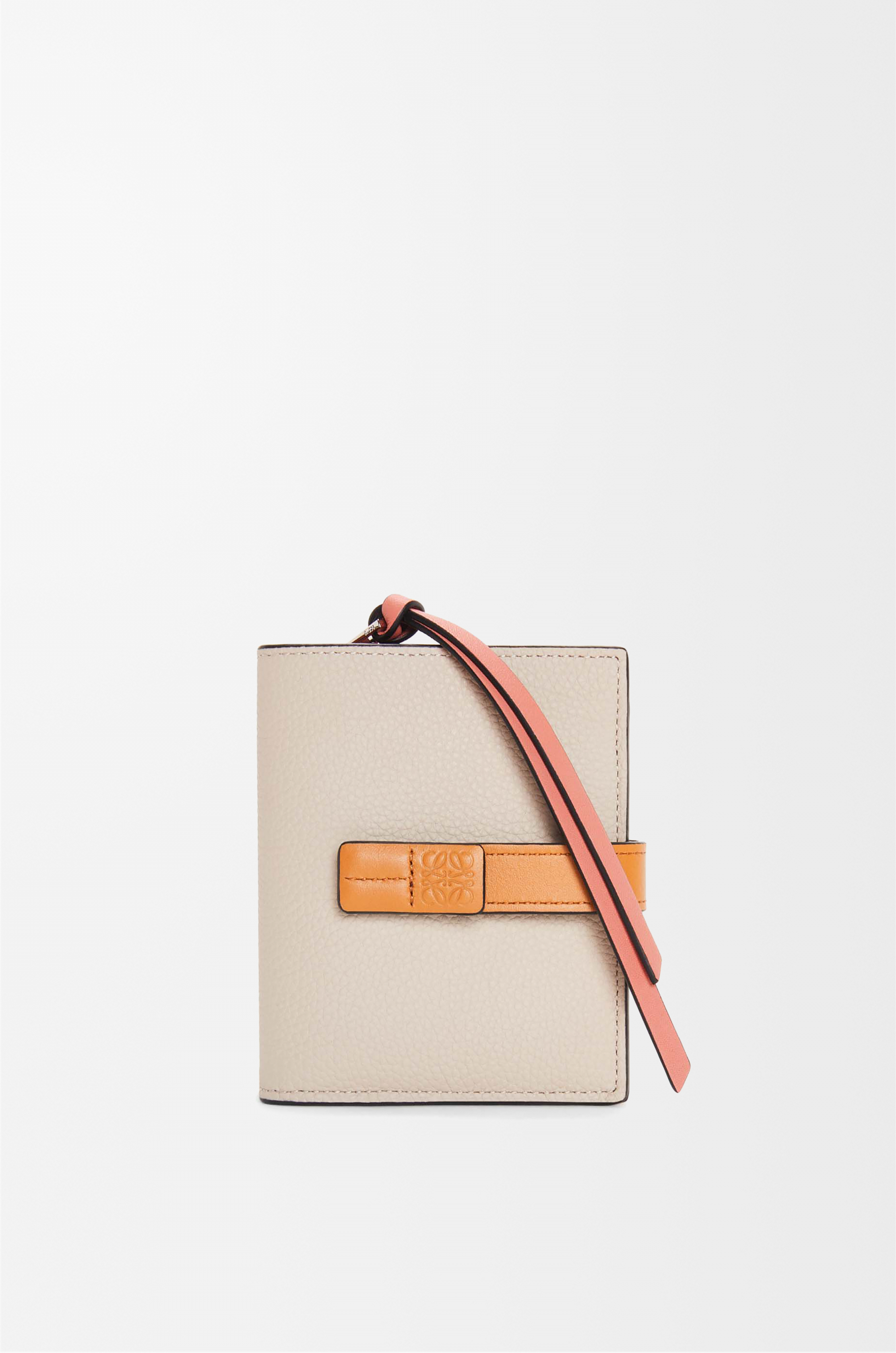 chena ロエベ グレインカーフ スリムジップ 二つ折り 財布 LOEWE】新作スリムジップ二つ折り財布 Slim Zip Bifold Wallet