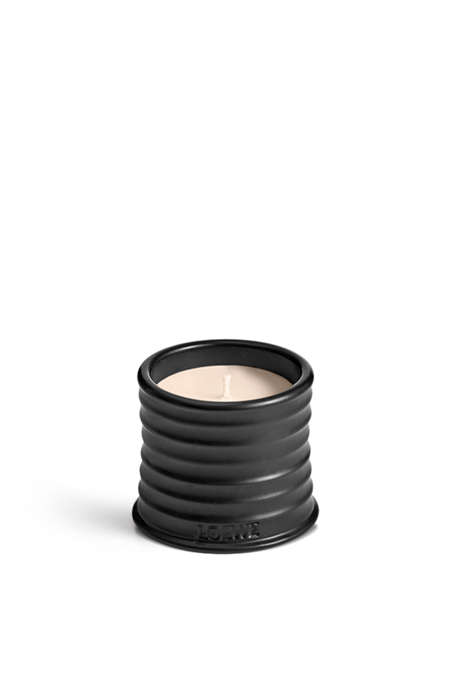 Liquorice Candle Black Loewe